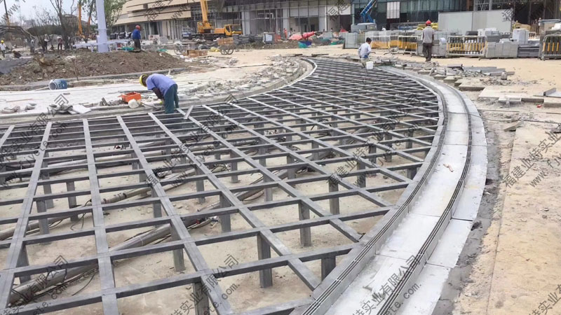 福州泰禾广场排水沟施工