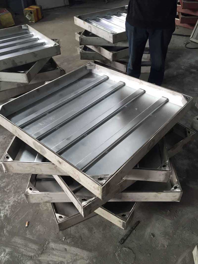 不锈钢下沉井盖