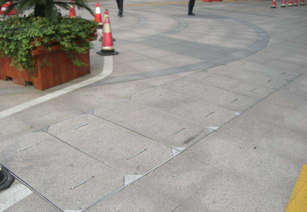 高档小区隐形不锈钢井盖