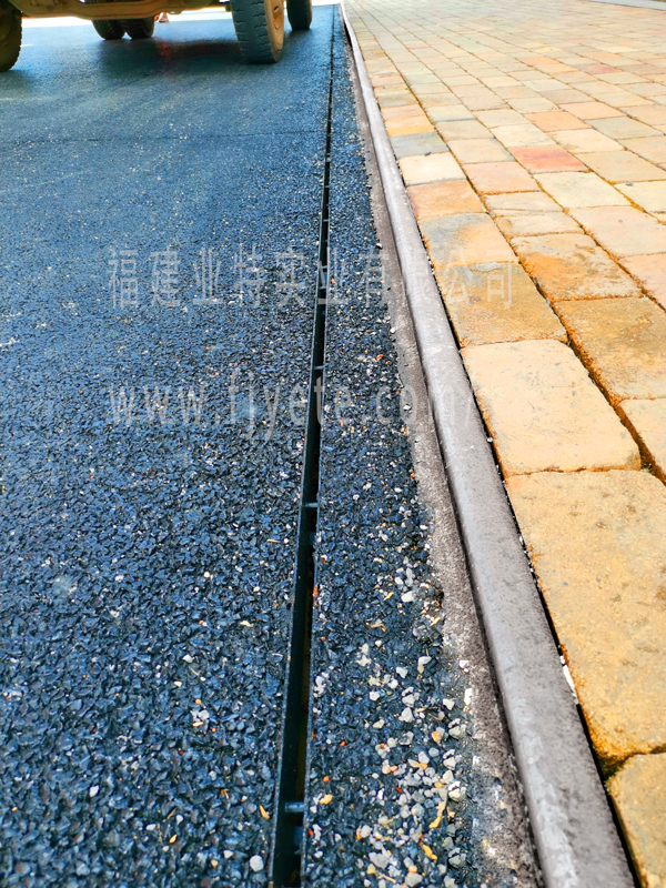 不锈钢缝隙式排水沟案例