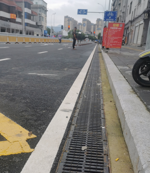 线性排水沟公路排水案例